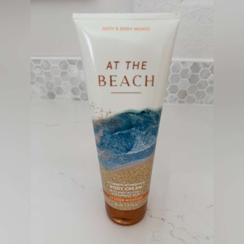 Bath and Body Works At The Beach ultimate hydration Body Cream NEW